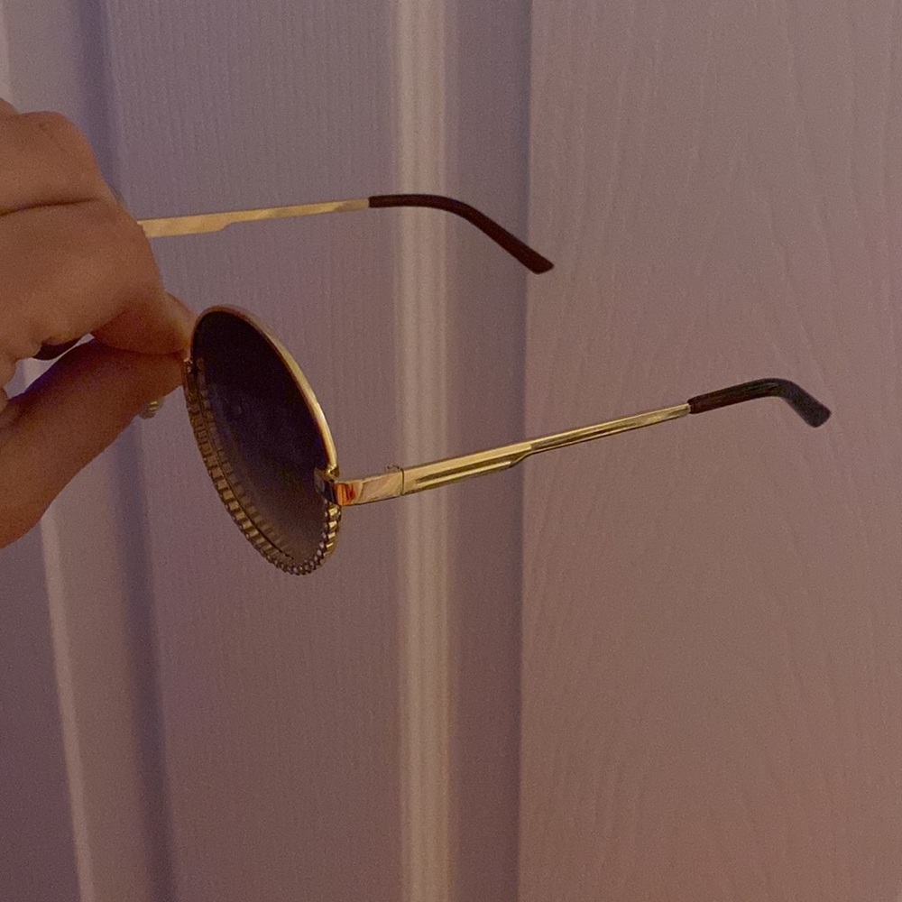 Sunglasses - Picture 2 of 3